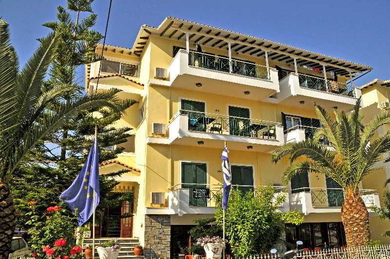 Cosmopol Studios Lefkada Island Ngoại thất bức ảnh